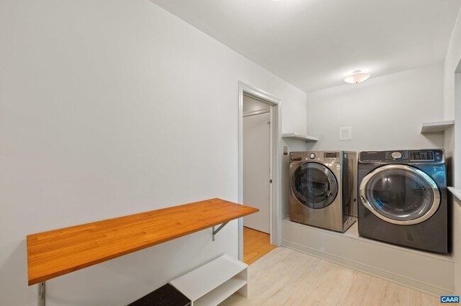 Building Photo - 501 Rookwood Pl