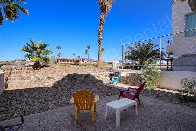 Building Photo - CONDO ON THE GREEN