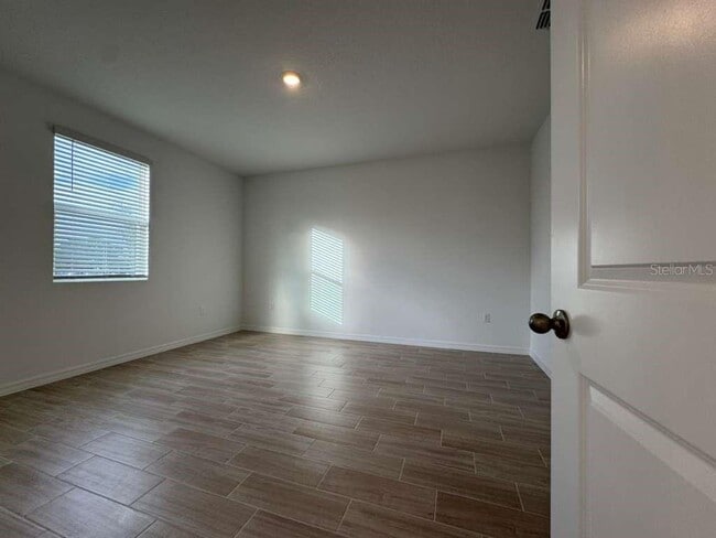 Building Photo - 30167 Rustic Mill St