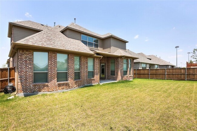 Building Photo - 861 Waterview Dr