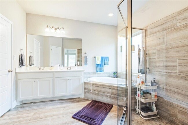 Building Photo - 217 Cherokee Rose Cir