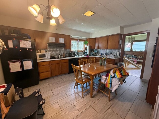 Primary Photo - 3 Bed 2 Bath Single Family Home in Antigo