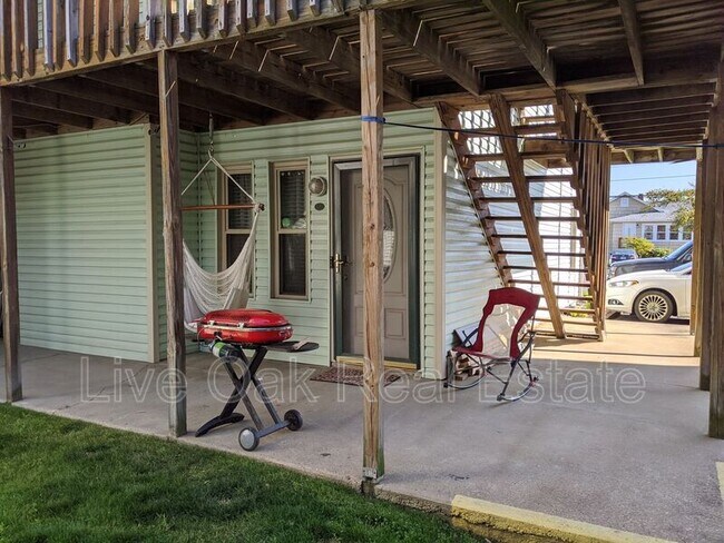 Building Photo - 1311 E Ocean View Ave