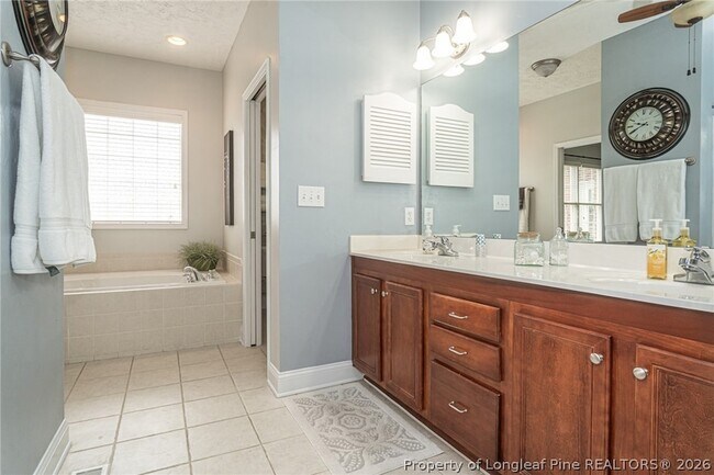 Building Photo - 3021 Bankhead Dr