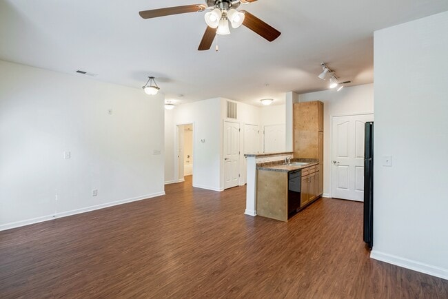 Building Photo - Ridgeway 32