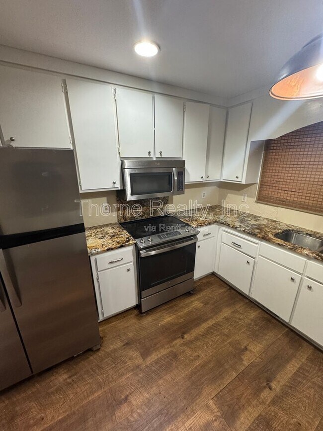 Building Photo - 116 Rum Barrell Cove