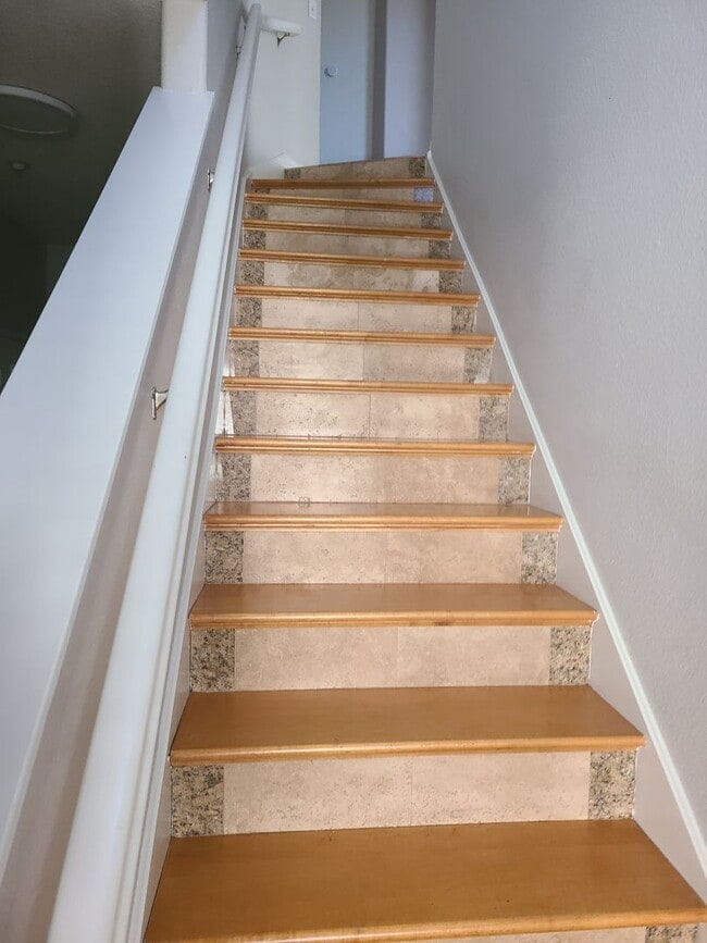 Building Photo - Great golf course views