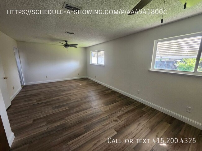 Building Photo - 8100 Schoonover St