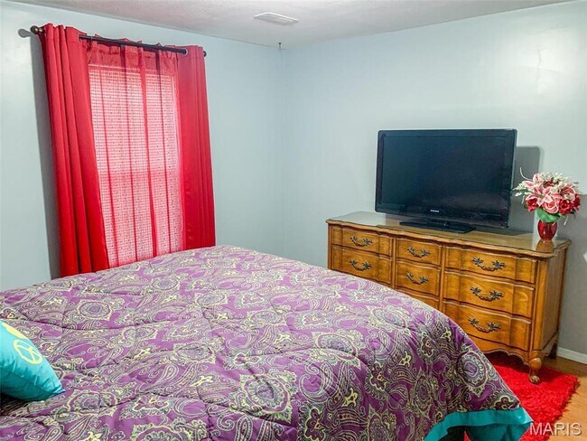 Building Photo - 1031 Buran Dr