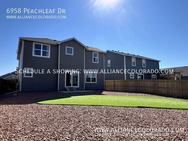 Building Photo - 6958 Peachleaf Dr