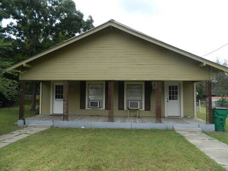 Primary Photo - Super cute, good sized, one bedroom home o...