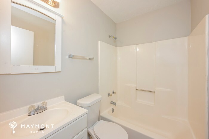Building Photo - 5059 Wycliffe Dr SW