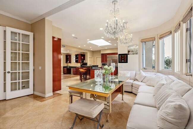 Building Photo - 459 Flores De Oro