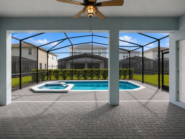 Building Photo - 7360 Oakmoss Loop