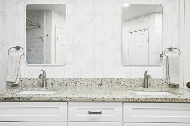 Building Photo - 11719 Spring Song Dr