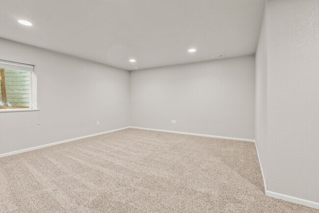 Building Photo - 5741 Summerland Drive