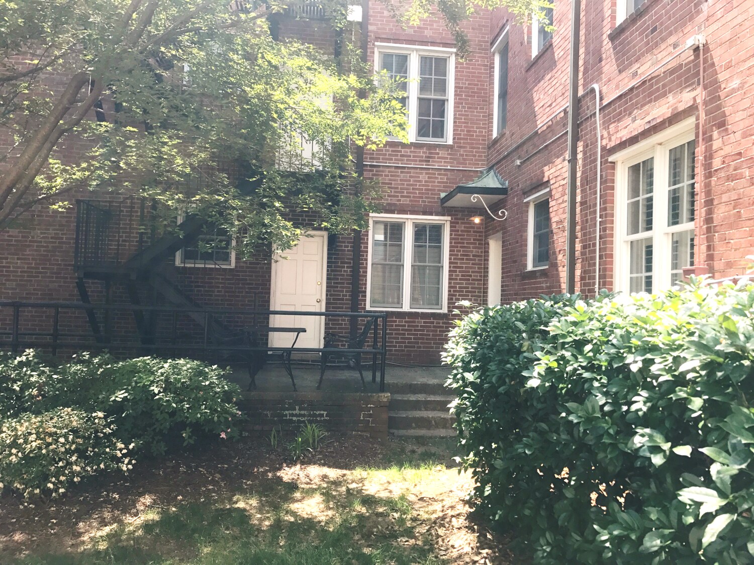 Building Photo - 1337 E. Morehead Street