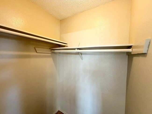 Building Photo - 3 Bedroom 2 Bath in Midway ISD