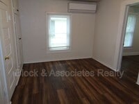 Building Photo - 405 Dobson St