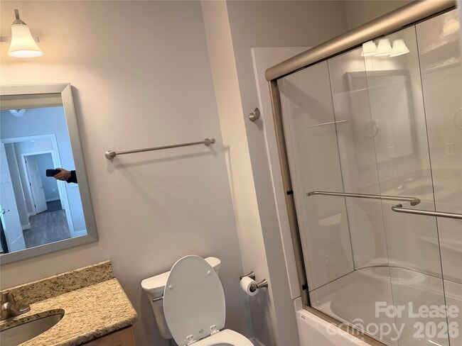 Building Photo - 201 E Innes St