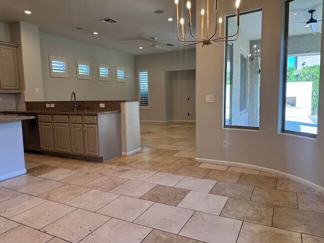 Building Photo - Resort-Style Phoenix Home with Pool, Outdo...