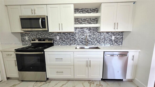 Building Photo - 2440 SW 64th Ave