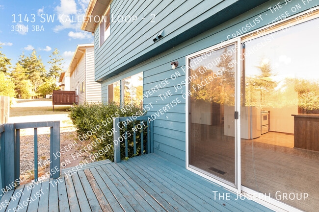 Building Photo - 1143 SW Kaleeton Loop