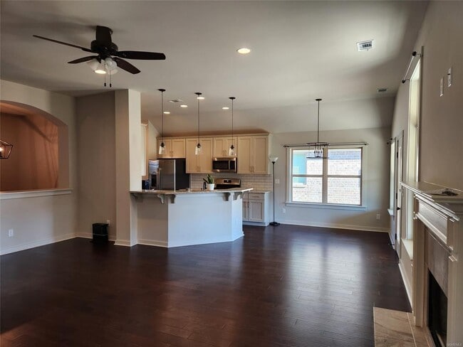 Building Photo - 292 Hedgefield Dr