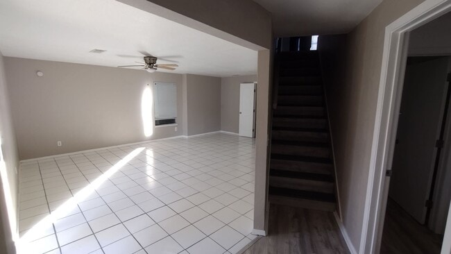 Building Photo - 4015 Apache Cir