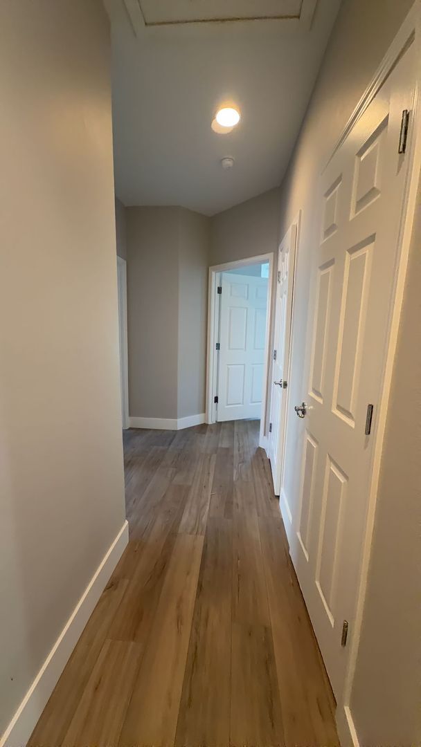 Building Photo - 2390 River Rock Dr