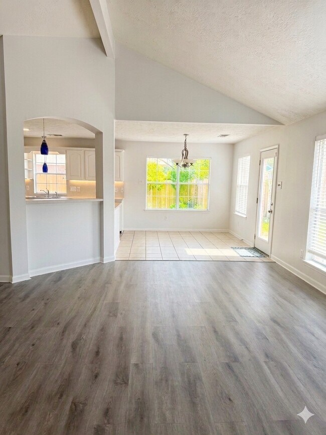 Building Photo - 20834 Beech Tree Dr