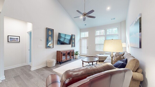 Building Photo - 3 bed, 2.5 bath Townhouse with 2 car garage AVAILABLE Soon  in Mooresville