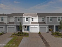 Building Photo - 195 Riverfront Wy