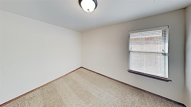 Building Photo - 3505 Shutter Ridge Dr
