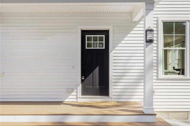 Building Photo - 50 S County Trl