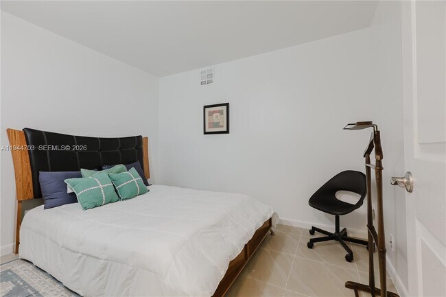 Building Photo - 8300 Sands Point Blvd