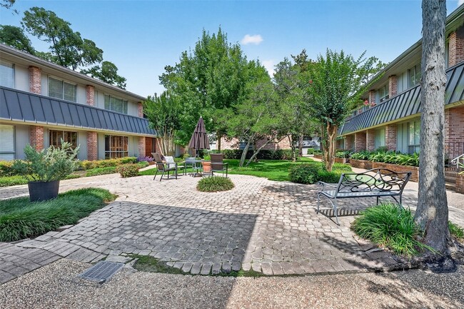 Building Photo - 6466 Bayou Glen Rd
