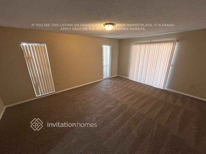 Building Photo - 5697 Country Lakes Dr