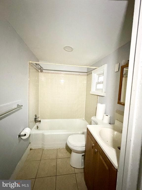 Building Photo - 176 W Hanover St