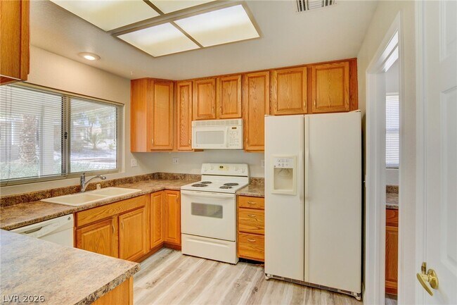 Building Photo - 9053 Marble Dr