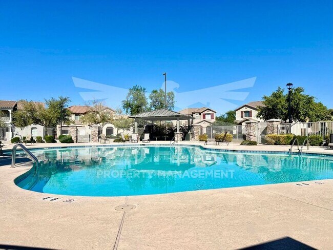 Building Photo - 1963 S Starling Dr