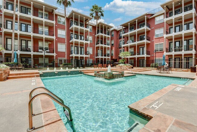 Building Photo - 2400 McCue Rd