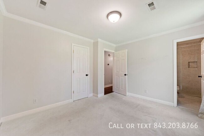 Building Photo - 342 Water Oak Dr