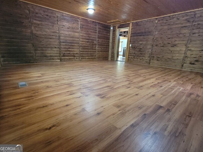 Building Photo - 2391 Booth Cir