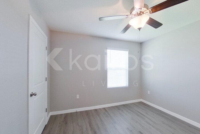 Building Photo - 8577 SW 43rd Ter