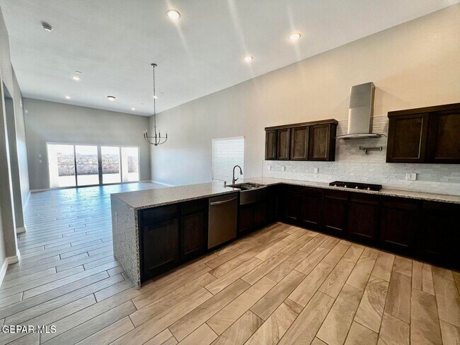 Building Photo - 11365 Hidalgo Dr