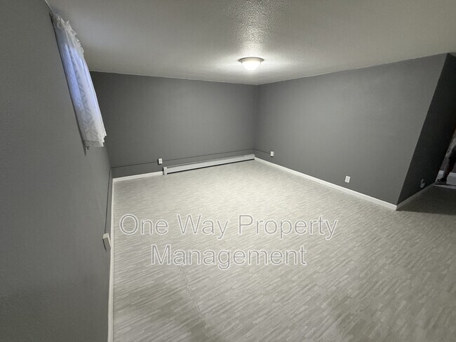 Building Photo - 824 37th Ave Ct