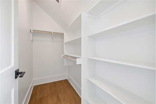 Building Photo - 267 E 11th St