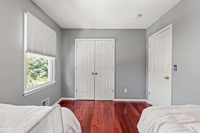 Building Photo - 7 Linden Ave