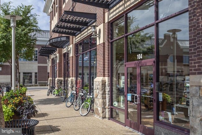 Building Photo - 42211 Yancey Terrace